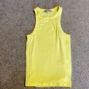🐇☘️☀️Yellow tank